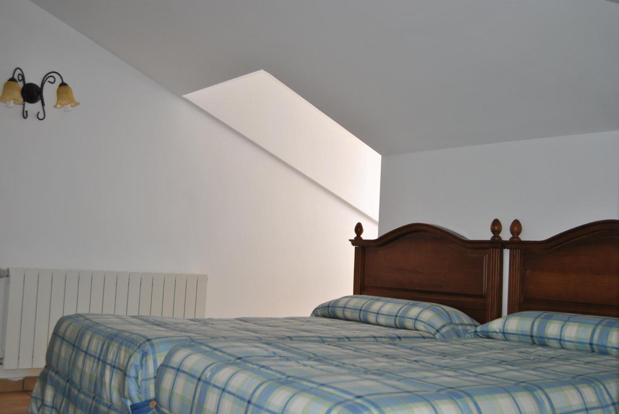 Hostal Rural Amador Puente de Vadillos Ruang foto