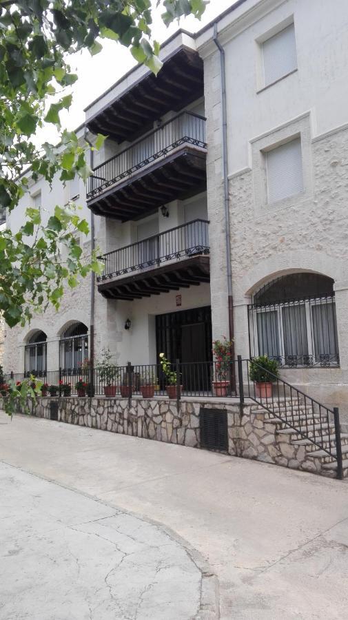 Hostal Rural Amador Puente de Vadillos Bagian luar foto